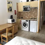 In-out 1650 Apartment