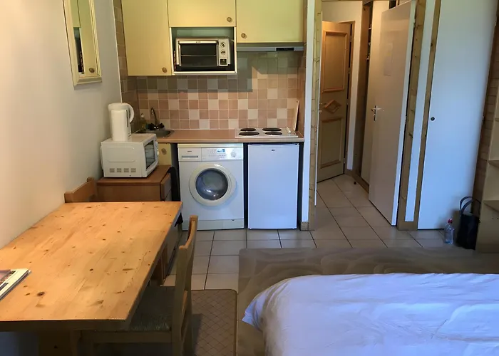 In-out 1650 * Courchevel